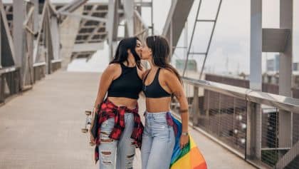Lesbian Dating Tips First Kiss