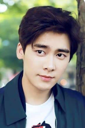 Chinese-actor-Li-Yifeng