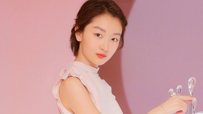 Chinese-actresses-Zhou-Dongyu